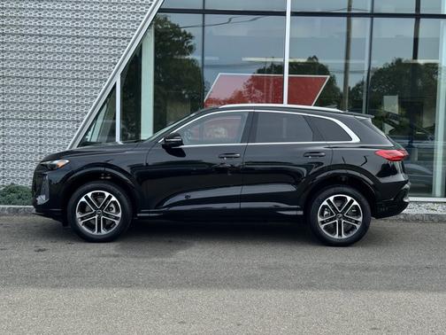 2025 Audi Q5 Premium