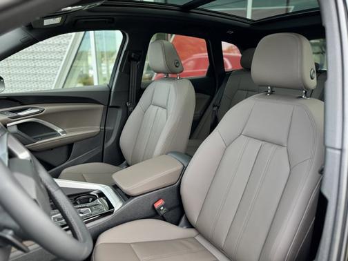 2025 Audi Q5 Premium