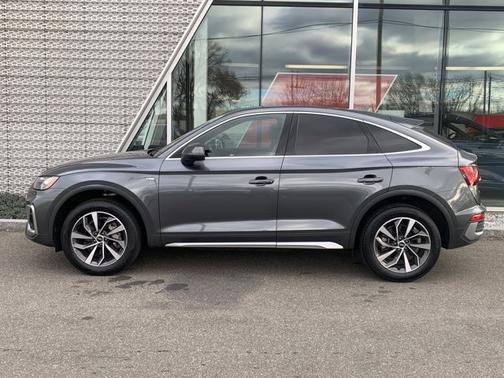 2022 Audi Q5 45 S line Premium Plus
