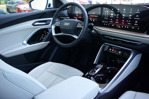 2025 Audi Q5 Premium