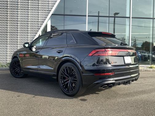 2026 Audi SQ8 4.0T Premium Plus