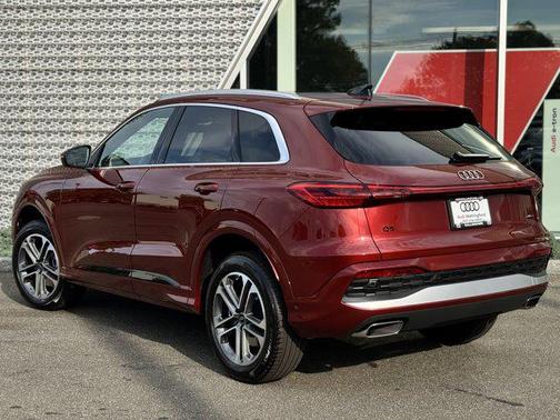 2025 Audi Q5 Premium Plus