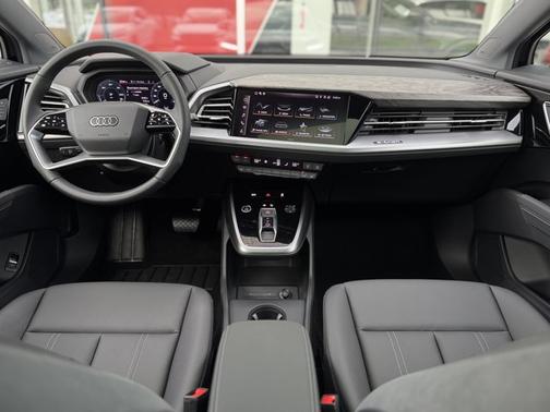 2025 Audi Q4 e-tron Premium Plus 55 quattro
