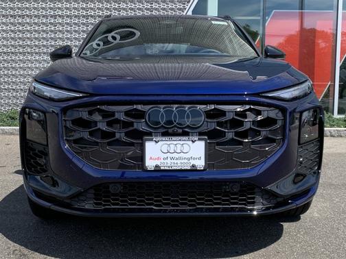 Navarra Blue Metallic 2026 Audi Q3 TFSI quattro S tronic