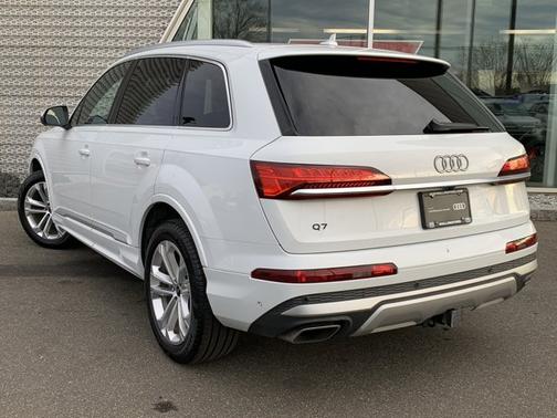 2025 Audi Q7 55 Premium Plus