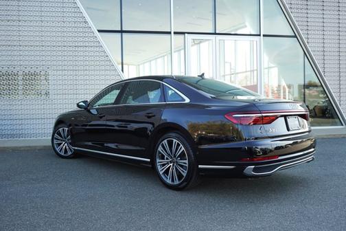 2024 Audi A8 L 55 TFSI quattro Tiptronic
