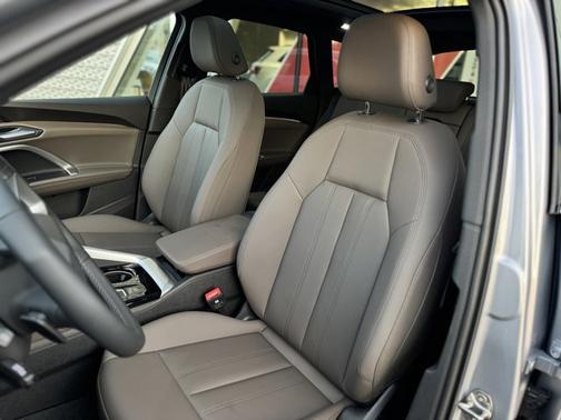2025 Audi Q5 Premium