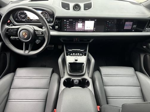 2025 Porsche Cayenne S