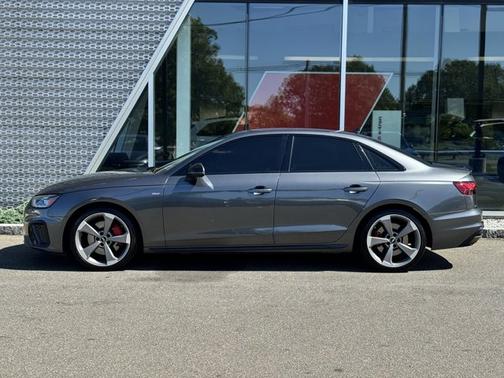 2023 Audi A4 45 S line Premium Plus