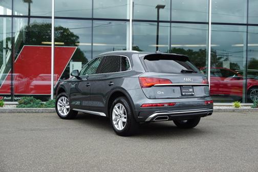 2024 Audi Q5 45 S line Premium