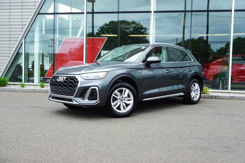 2024 Audi Q5 45 S line Premium