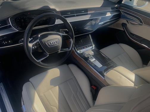 2023 Audi A8 L 55 TFSI quattro Tiptronic