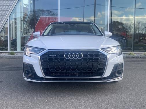 2023 Audi A8 L 55 TFSI quattro Tiptronic