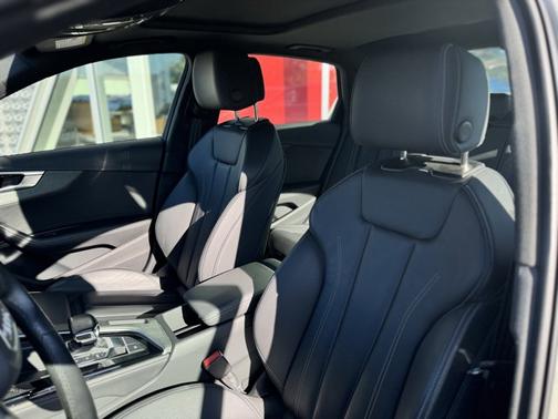 2023 Audi A4 45 S line Premium Plus