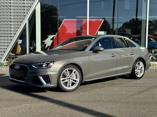 2023 Audi A4 45 S line Premium Plus