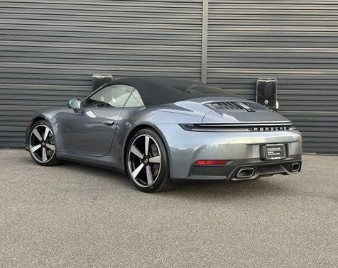 2025 Porsche 911 Carrera