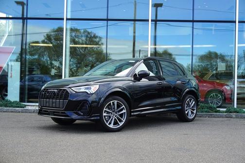 2025 Audi Q3 Premium 45 TFSI S line quattro Tiptronic