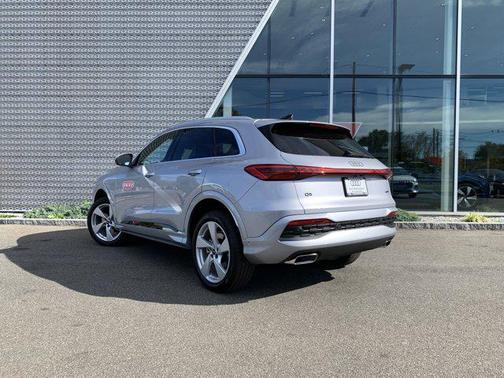 2025 Audi Q5 Premium Plus