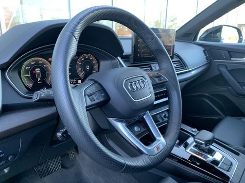 2025 Audi Q5 55 S line Premium Plus