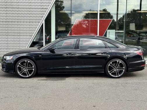 2025 Audi A8 L 55 TFSI quattro Tiptronic