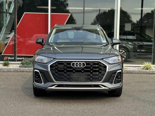 2022 Audi Q5 45 S line Premium Plus
