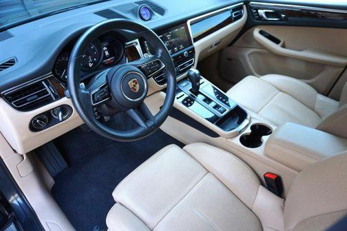 Volcano Grey Metallic 2024 Porsche Macan Macan