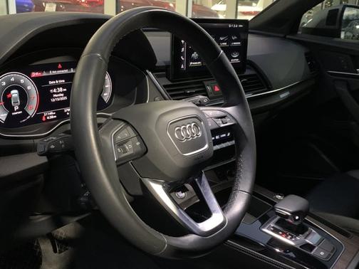 2023 Audi Q5 45 S line Premium Plus