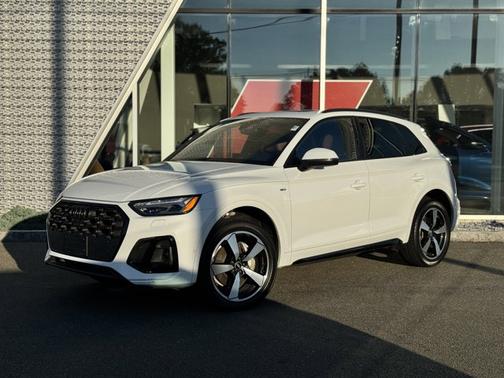 2022 Audi Q5 45 S line Prestige