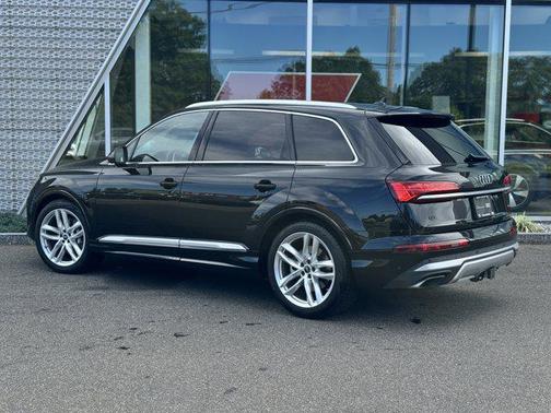 2025 Audi Q7 55 Prestige