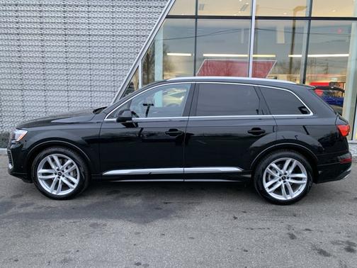 2025 Audi Q7 55 Prestige