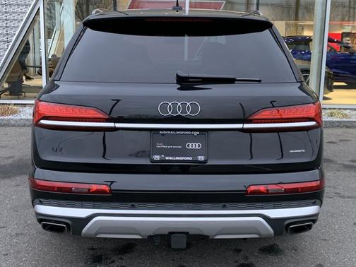 2025 Audi Q7 55 Prestige