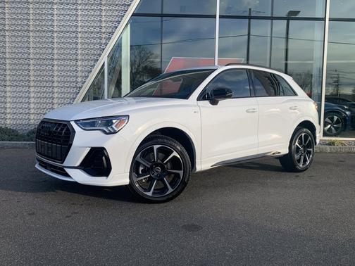 2025 Audi Q3 45 S line Premium Plus