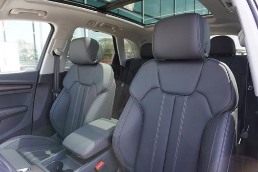 2025 Audi Q5 55 S line Premium Plus