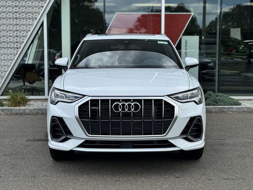 2025 Audi Q3 45 S line Premium Plus