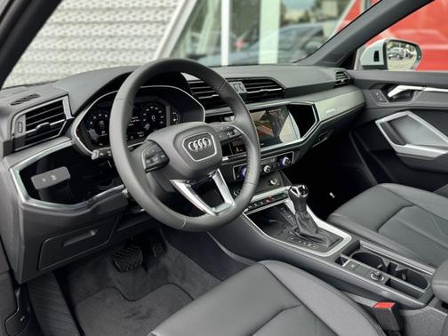 2025 Audi Q3 45 S line Premium Plus
