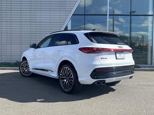 2025 Audi SQ5 3.0T Prestige