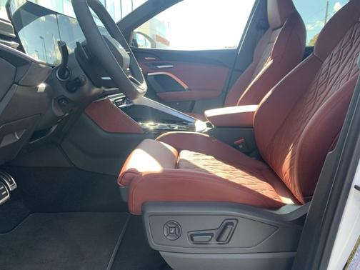 2025 Audi SQ5 3.0T Prestige