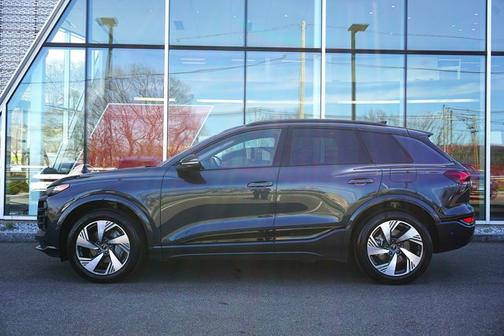 2025 Audi Q6 e-tron Premium Plus quattro