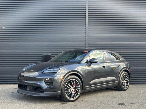 2025 Porsche Macan 4S