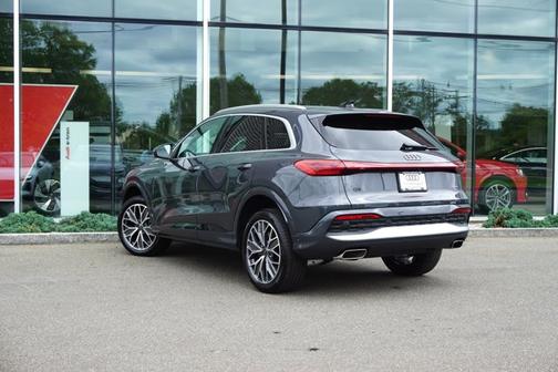 2025 Audi Q5 Premium Plus