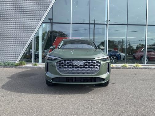 2025 Audi Q5 Premium Plus