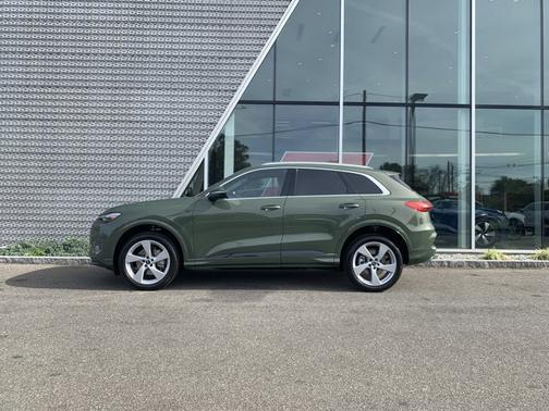2025 Audi Q5 Premium Plus