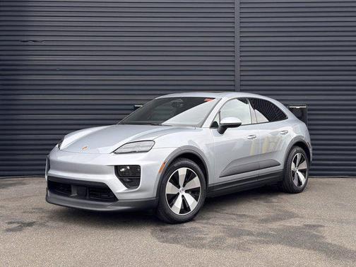 2024 Porsche Macan 4