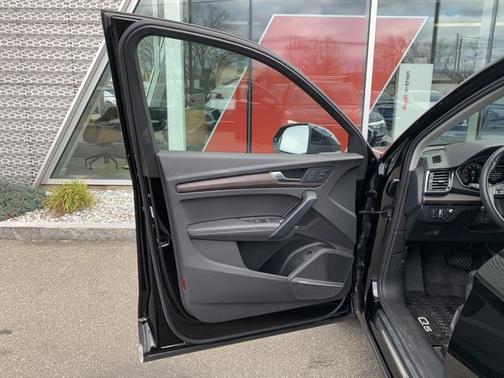 2023 Audi Q5 Prestige