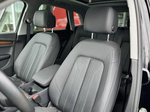 2023 Audi Q5 40 Premium