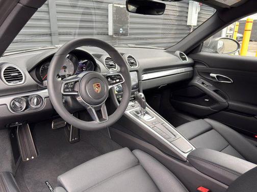 2024 Porsche 718 Cayman S