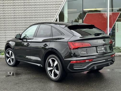 2022 Audi Q5 45 S line Premium Plus