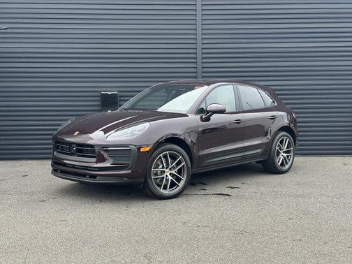 2025 Porsche Macan AWD