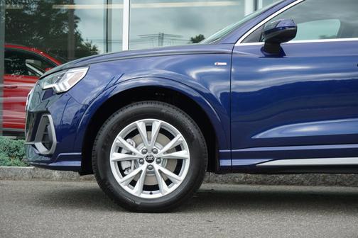 2025 Audi Q3 45 S line Premium Plus