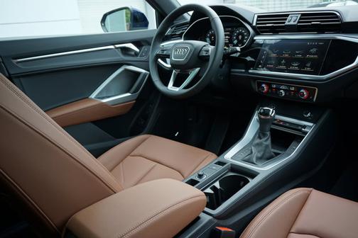 2025 Audi Q3 45 S line Premium Plus